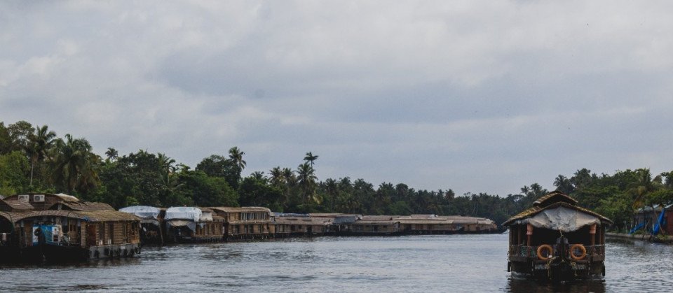 Kerala Houseboat Booking: Everything You Need to Know Before You Sail Into the Backwaters