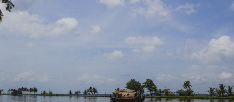 Kerala Houseboat Booking Guide for Alleppey Backwaters